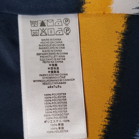 Michael kors blouse size small - Picture 6 of 6